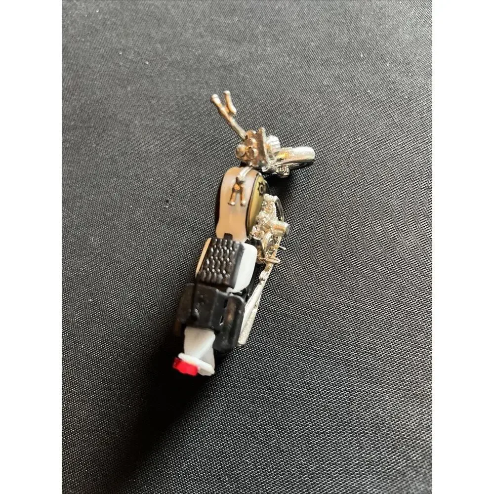 Vintage Zee Toys Police Motorcycle White and Black Complete In Great Condition - Picture 3 of 7